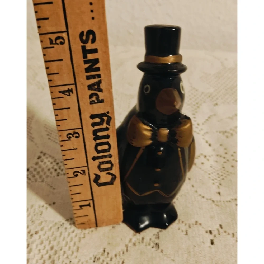1950s Japan Redware PENGUIN IN TOP HAT PEN/PENCIL HOLDER (Black & Gold)